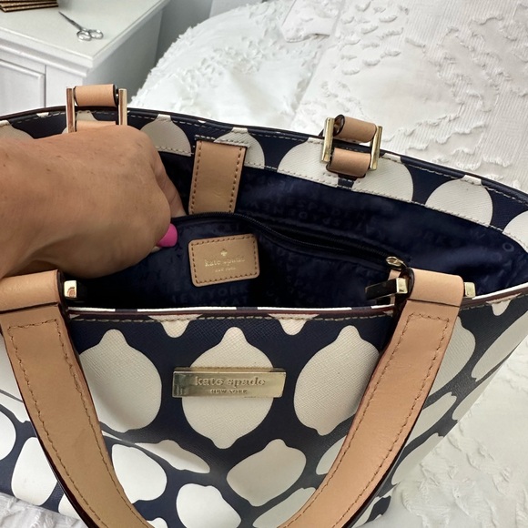 Kate Spade Navy and white Tote - Picture 2 of 6